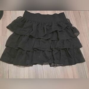American Eagle Black Ruffled Mini Skirt Medium